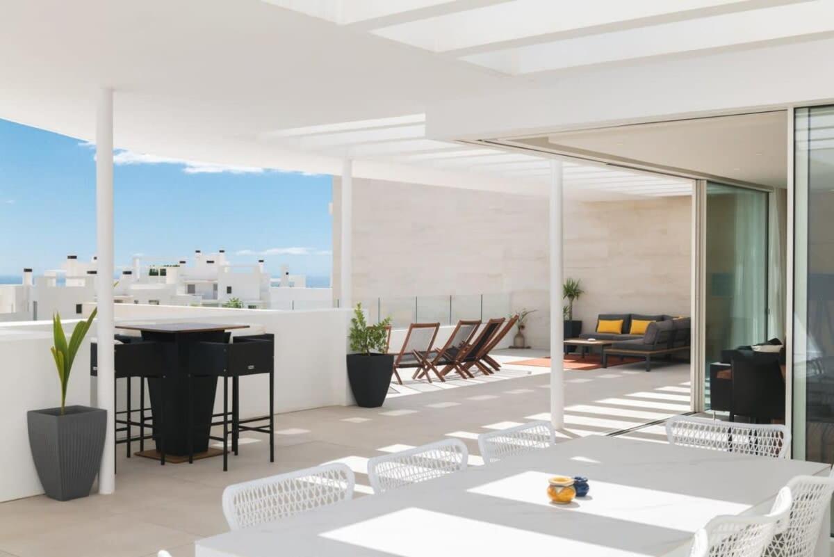 Luxury Penthouse Ocean Views Pool Palo Alto