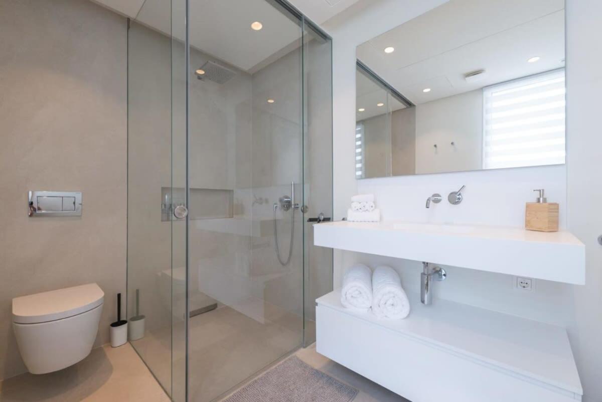 Luxury Penthouse Ocean Views Pool Palo Alto Apartment