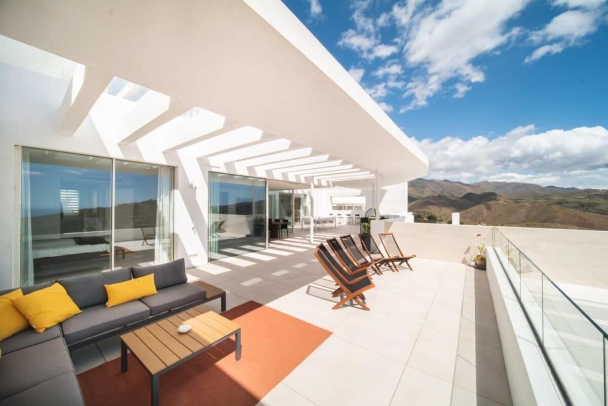 Luxury Penthouse Ocean Views Pool Palo Alto Apartment